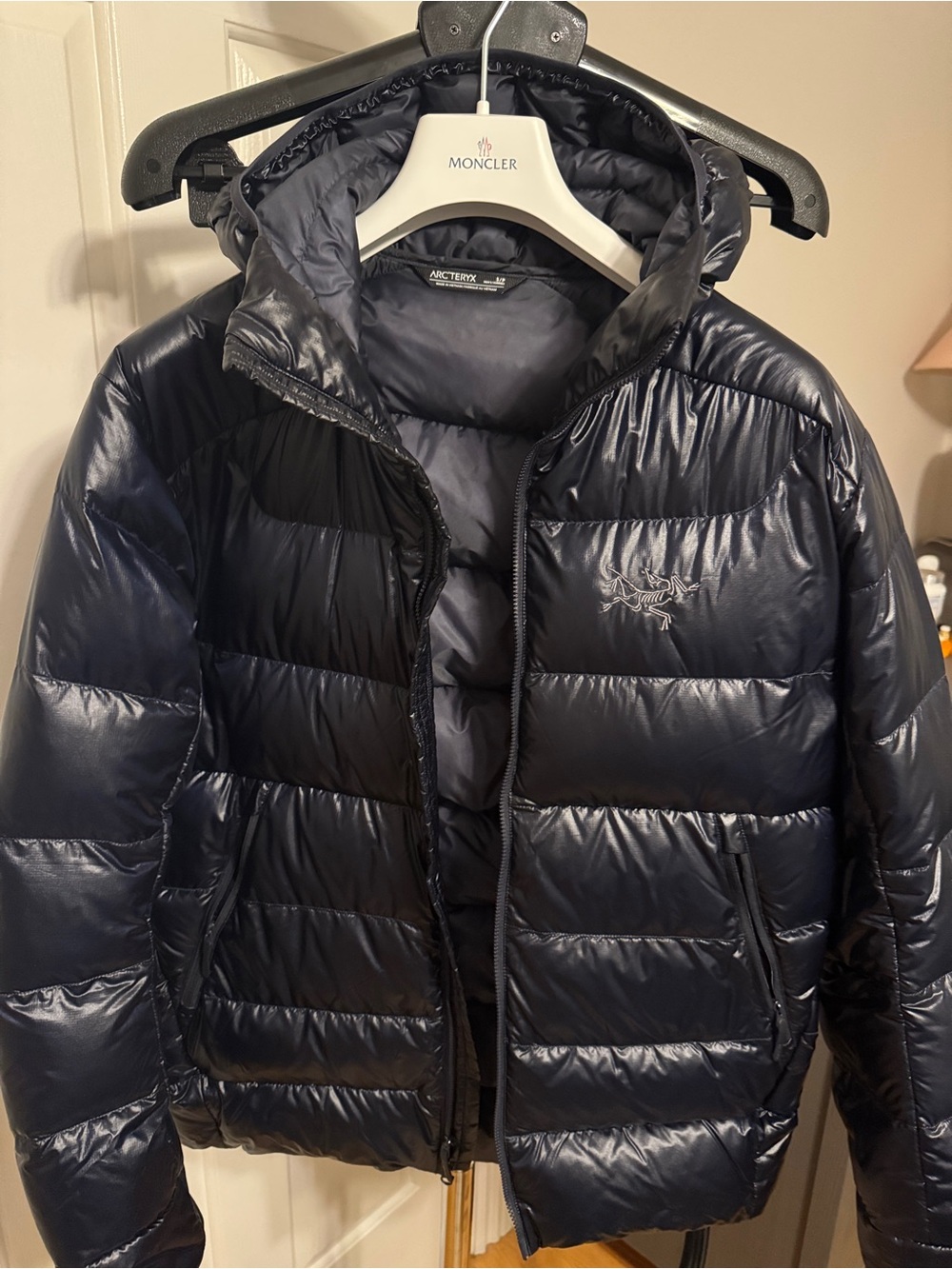 arcteryx  Navy Black Quilted Lightweight Down Jacket 1 years new